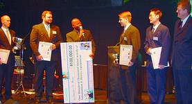 The winning team: Lance Benn &#8211; student; Bruce Burton &#8211; senior lecturer, Electrical Engineering, University of Natal; Peter Ndoro &#8211; master of ceremonies; James Ireland &#8211; student; Sen Wang &#8211; student; Koos Smit &#8211; Siemens executive director energy and industry